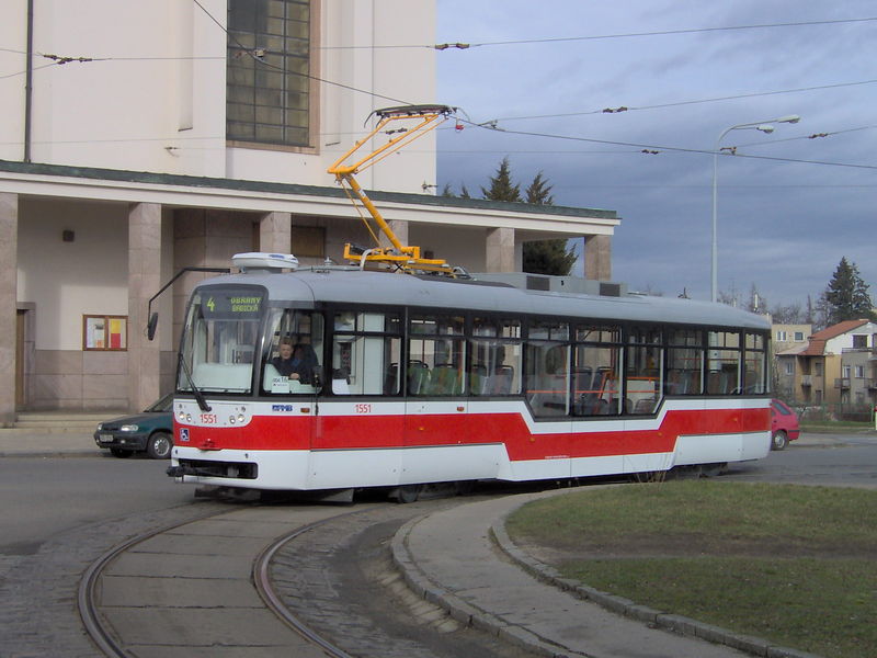 Soubor:Tram Vario LF Brno.jpg