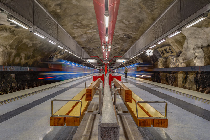 Soubor:Duvbo Metro station September 2014 01.jpg