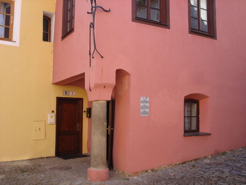 Soubor:Typically house n Třebíč, Jewish quarter.jpg