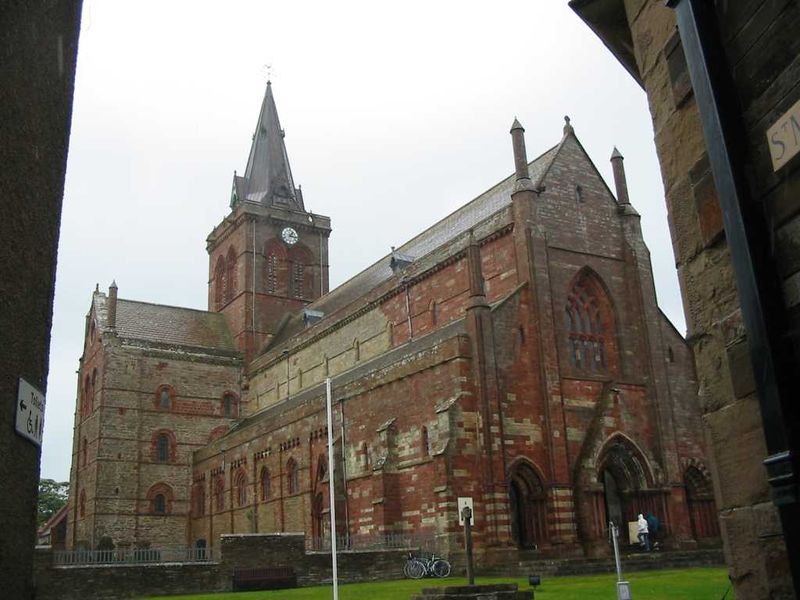 Soubor:Kirkwall cathedral.jpg