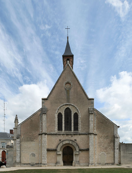 Soubor:Église Sainte-Foy de Chartres, façade occidentale.jpg