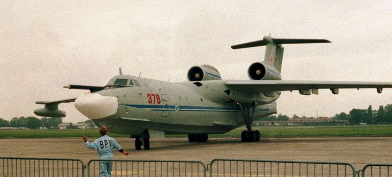 Soubor:Beriev Be-42 Albatros A-40 front LH.jpg